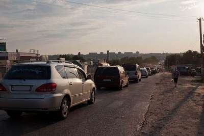 На границе Украины и Приднестровья – огромные автомобильные пробки.