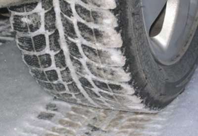 Полиция Молдовы напоминает о необходимости сменить шины на зимние.