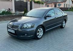 Легковые-Toyota-Avensis