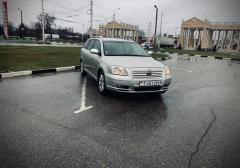 Легковые-Toyota-Avensis