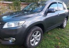 Легковые-Toyota-RAV4