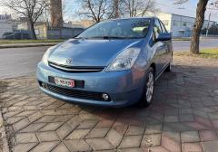 Легковые-Toyota-Prius