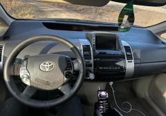 Легковые-Toyota-Prius