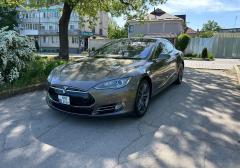 Легковые-Tesla-Model S