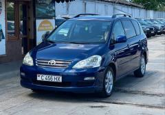 Легковые-Toyota-Avensis Verso