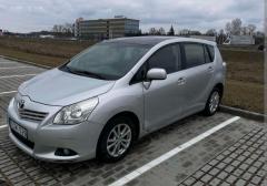 Легковые-Toyota-Avensis Verso