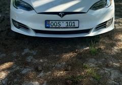Легковые-Tesla-Model S