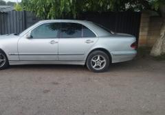 Легковые-Mercedes-benz-E class