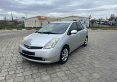 Легковые-Toyota-Prius