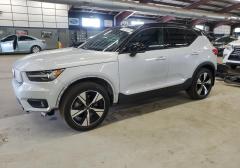 Легковые-Volvo-XC40