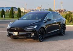 Легковые-Tesla-Model X