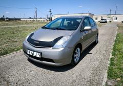 Легковые-Toyota-Prius