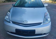 Легковые-Toyota-Prius