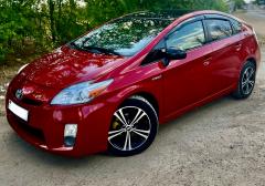 Легковые-Toyota-Prius