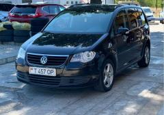 Легковые-Volkswagen-Touran