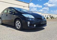 Легковые-Toyota-Prius