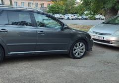 Легковые-Toyota-Avensis