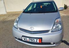 Легковые-Toyota-Prius