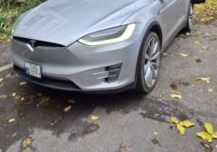 Легковые-Tesla-Model X