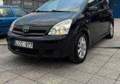 Легковые-Toyota-Corolla Verso