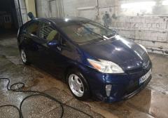 Легковые-Toyota-Prius