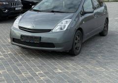 Легковые-Toyota-Prius