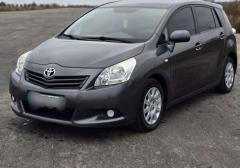 Легковые-Toyota-Corolla Verso