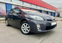 Легковые-Toyota-Prius