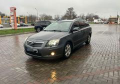 Легковые-Toyota-Avensis
