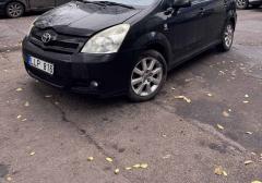 Легковые-Toyota-Corolla Verso