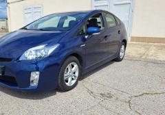 Легковые-Toyota-Prius