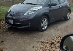 Легковые-Nissan-Leaf