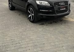 Легковые-Audi-Q7