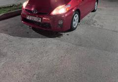 Легковые-Toyota-Prius