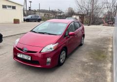 Легковые-Toyota-Prius