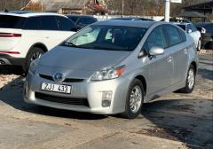 Легковые-Toyota-Prius