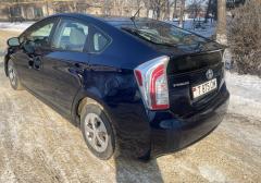 Легковые-Toyota-Prius