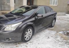 Легковые-Toyota-Avensis