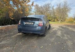 Легковые-Toyota-Prius