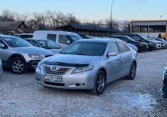 Легковые-Toyota-Camry