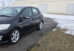 Легковые-Toyota-Auris