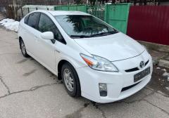 Легковые-Toyota-Prius