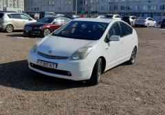Легковые-Toyota-Prius