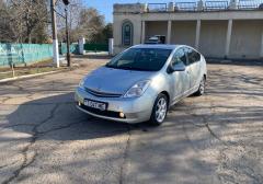 Легковые-Toyota-Prius
