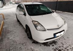 Легковые-Toyota-Prius