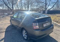 Легковые-Toyota-Prius