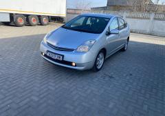 Легковые-Toyota-Prius