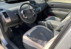 Легковые-Toyota-Prius