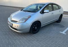 Легковые-Toyota-Prius