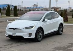 Легковые-Tesla-Model X